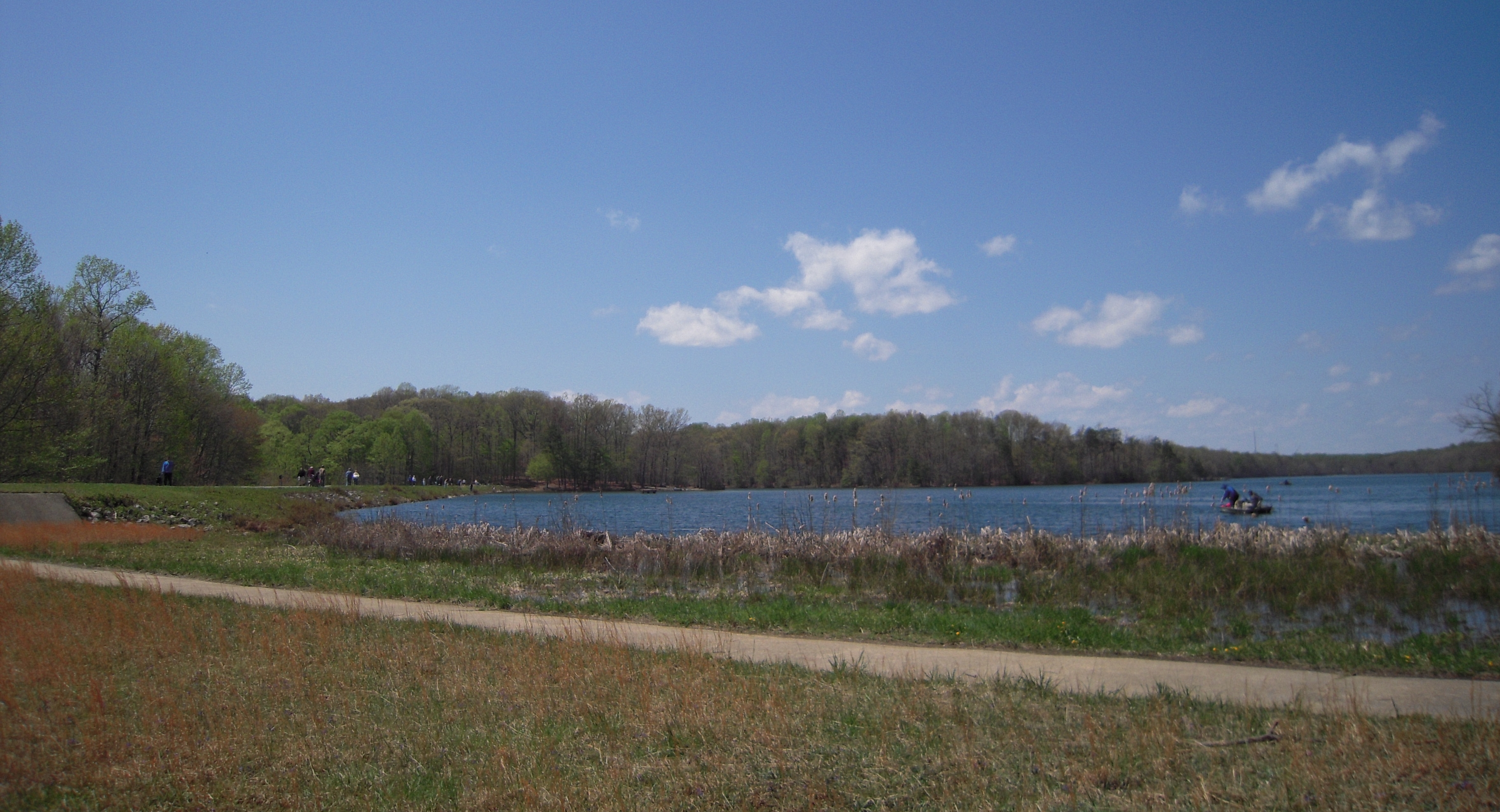 rounding Burke Lake's north end
