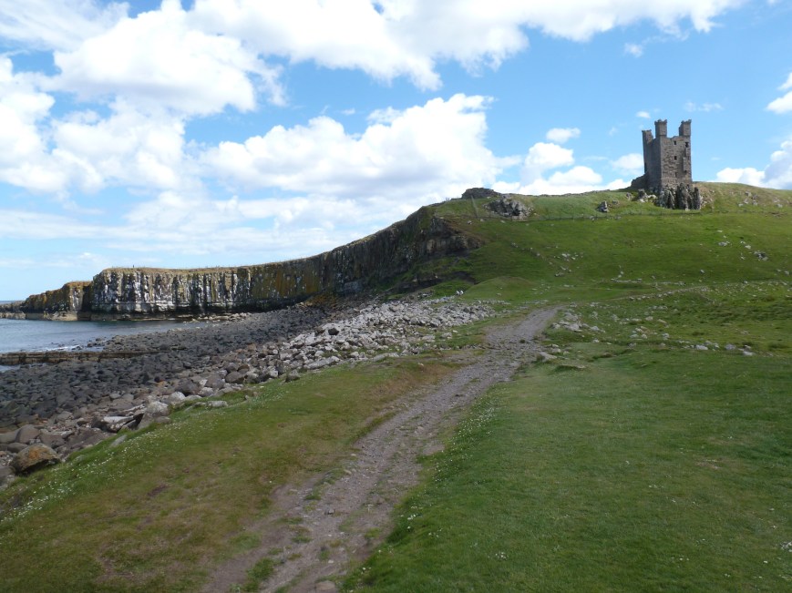 Dunstanburgh Castle 01